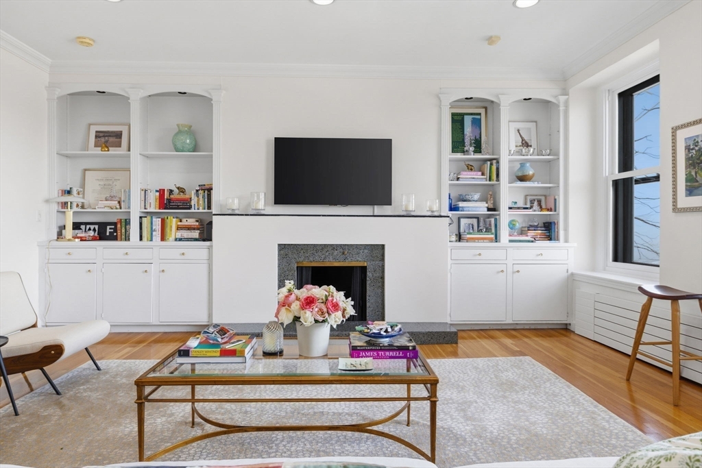 122 Beacon Street 5