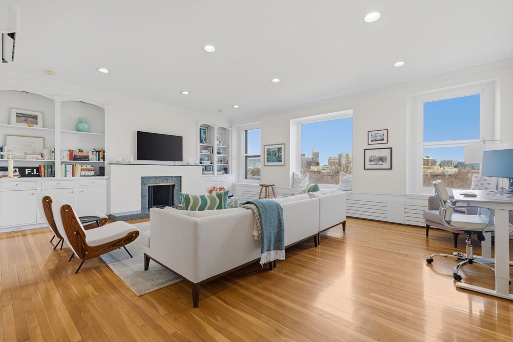 122 Beacon Street 5