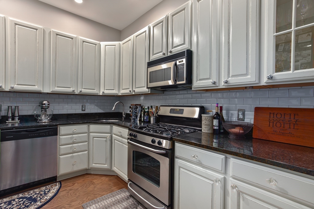 655 E 2nd St 204