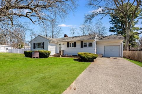 397 South St Holbrook MA 02343