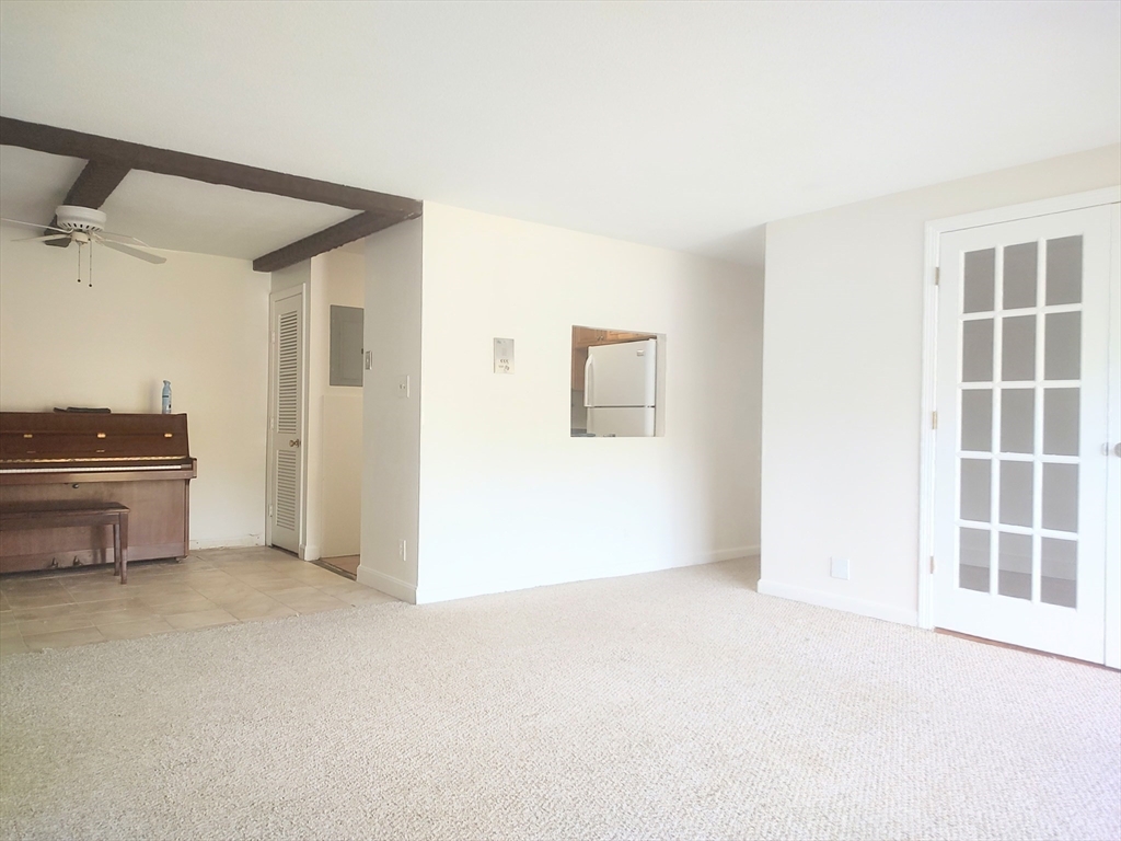 100 Oak Lane 10