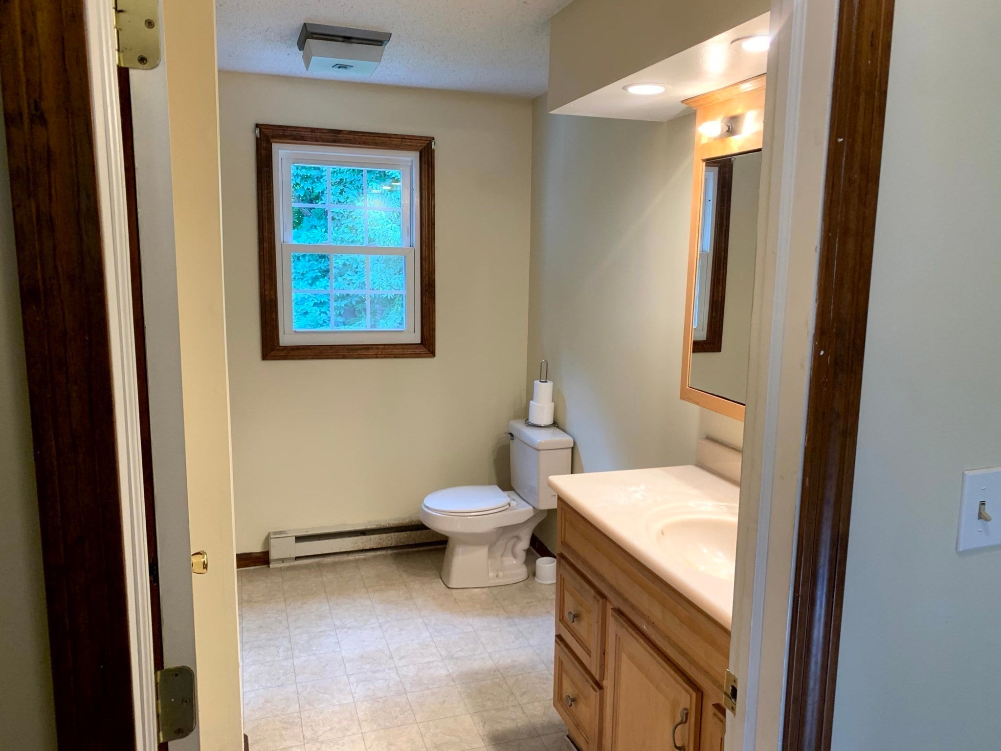 283 Fuller Rd #T, Chicopee, MA Photo #24