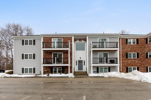 Photo of 7 Chapel Hill Dr #8, Plymouth, MA 02360 (MLS # 73484049)