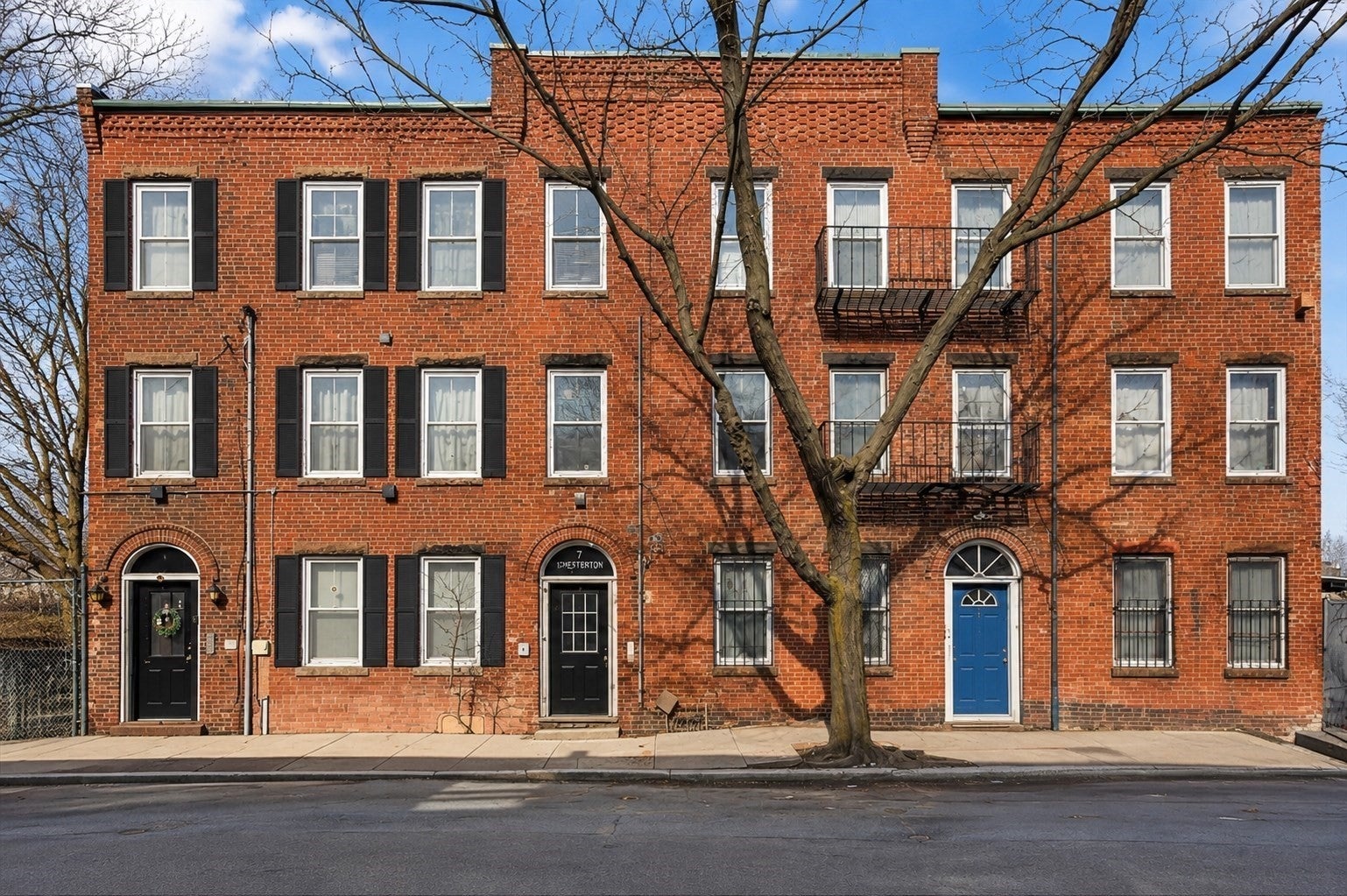 Click for 7 Chesterton St #1, Boston, MA slideshow Click for 7 Chesterton St #1, Boston, MA slideshow