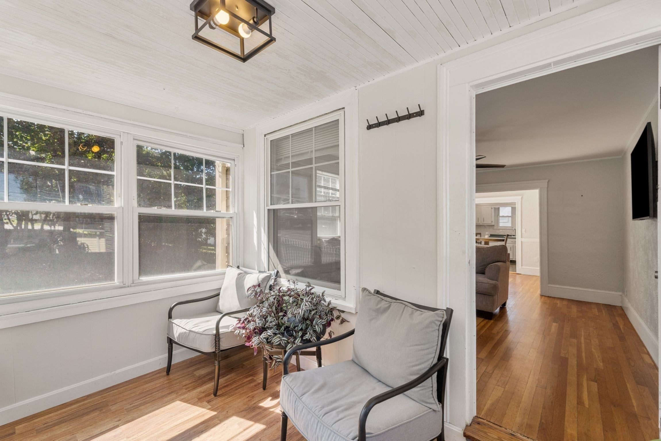 11 Clifton Ave