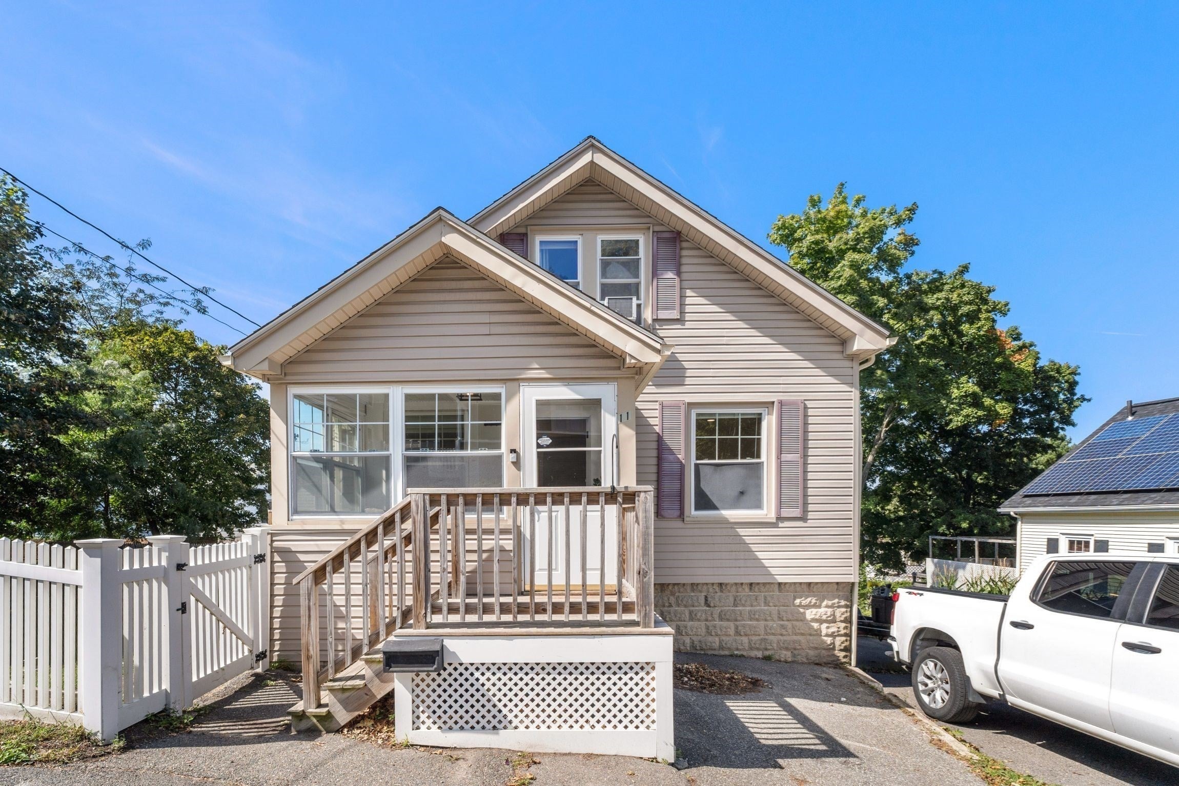 11 Clifton Ave, Saugus, MA Photo #1