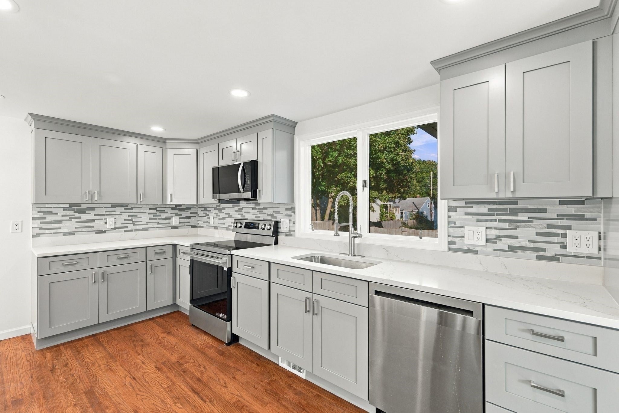 29 Windsor Rd, Beverly, MA, 29 Windsor Rd, Beverly, MA Photo #3