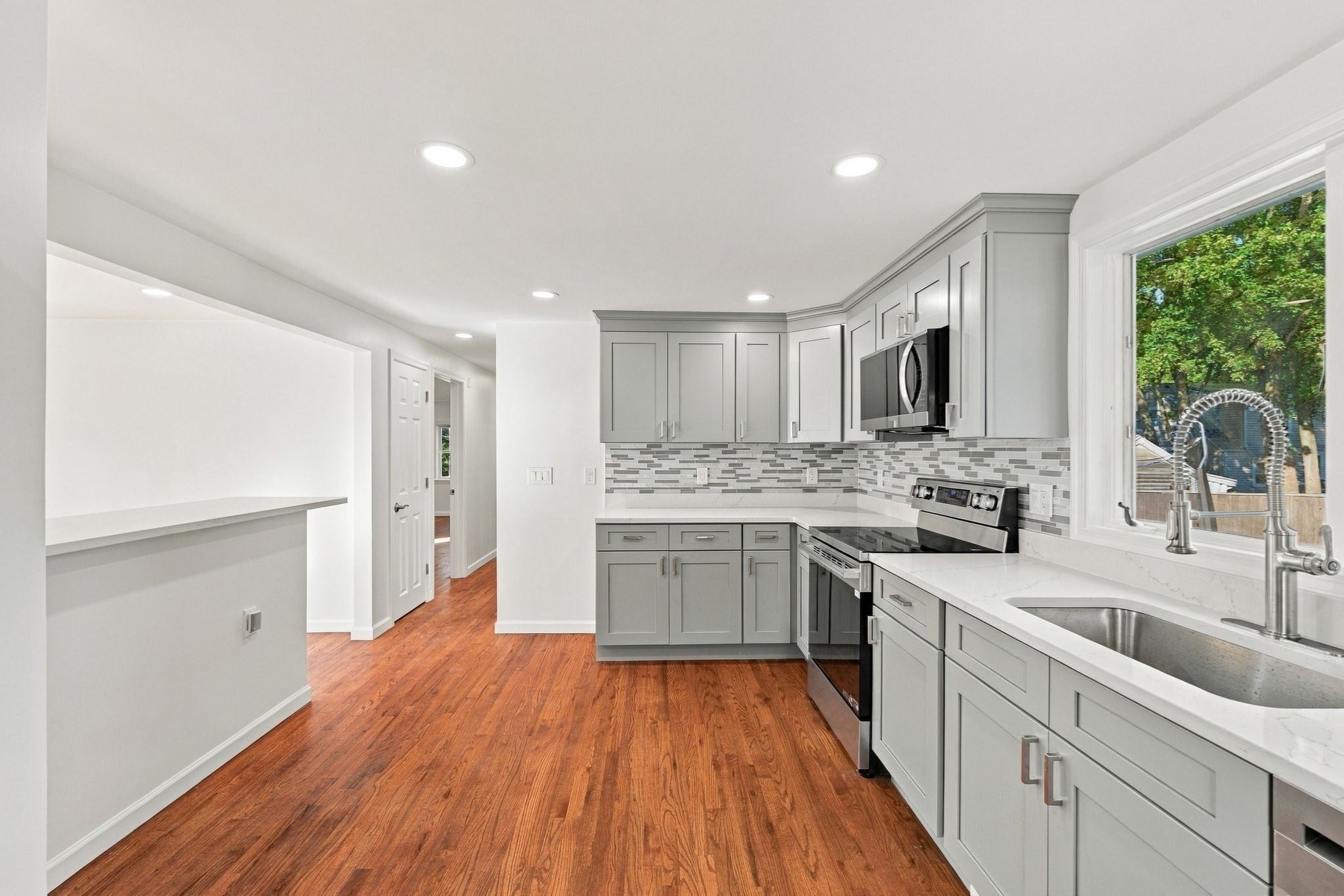 29 Windsor Rd, Beverly, MA, 29 Windsor Rd, Beverly, MA Photo #5
