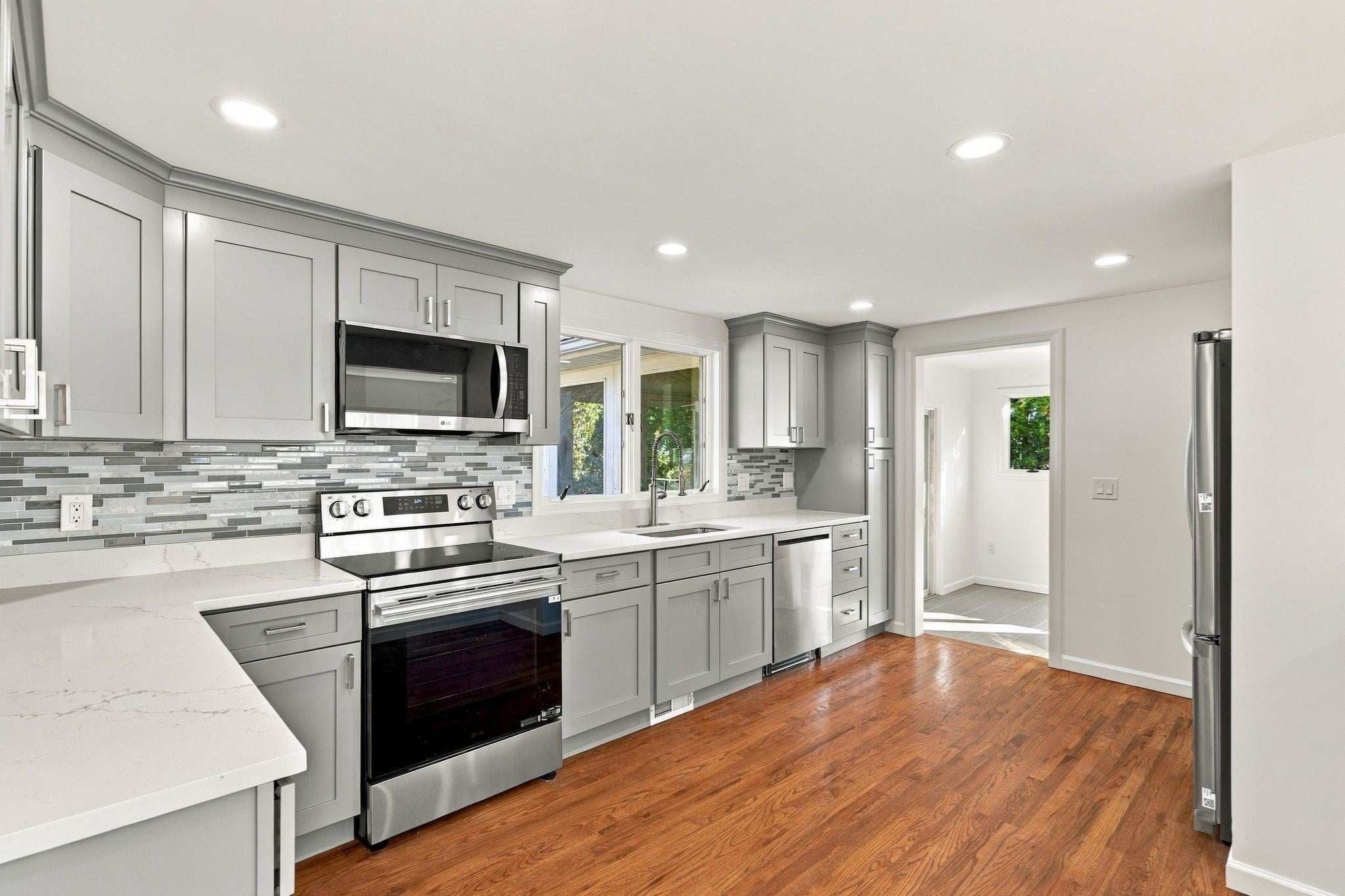 29 Windsor Rd, Beverly, MA, 29 Windsor Rd, Beverly, MA Photo #4