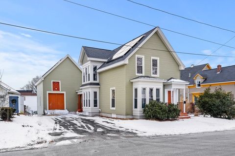 77 Race St Haverhill MA 01830