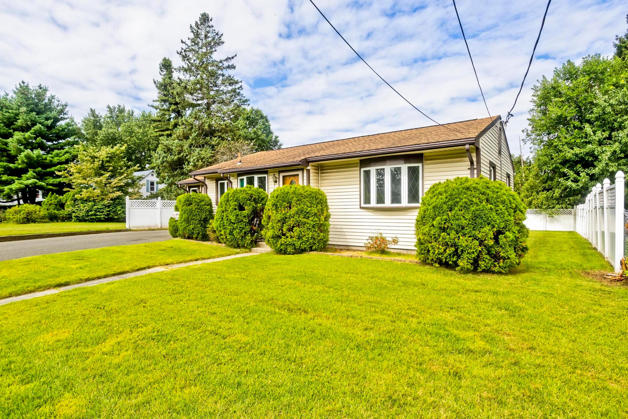 956 Granby Rd, Chicopee, MA, 956 Granby Rd, Chicopee, MA Photo #3