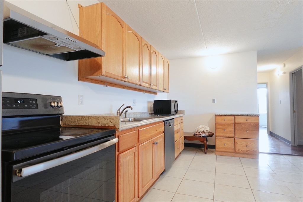 37 Skyline Drive 11