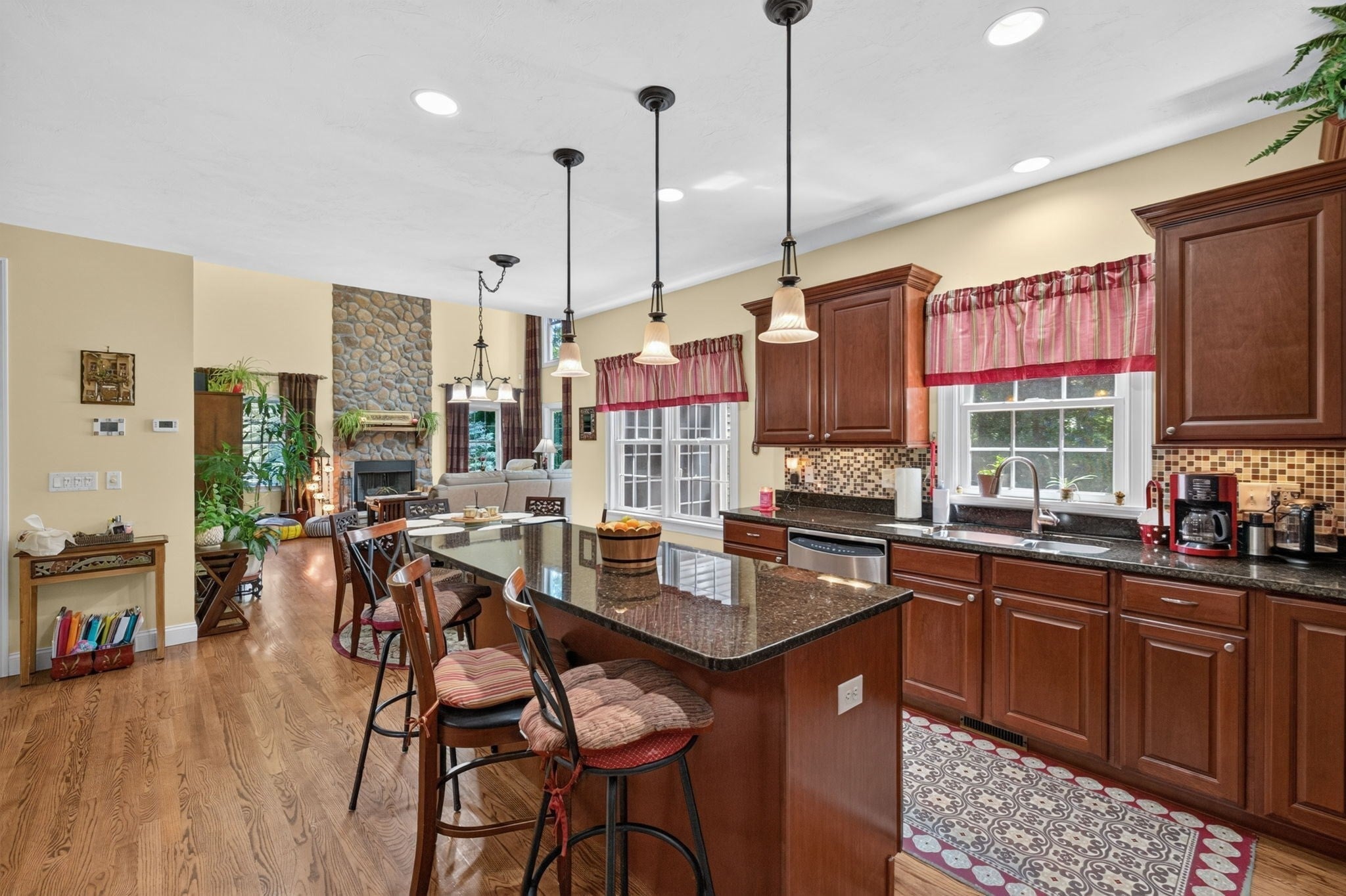 68 Raymond A Sampson Dr, North Attleboro, MA Photo #18