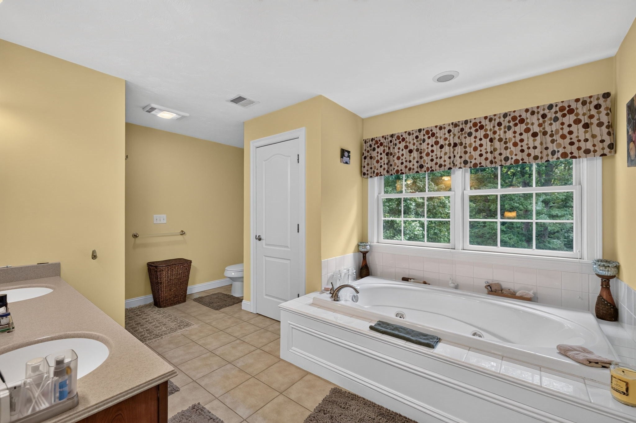 68 Raymond A Sampson Dr, North Attleboro, MA Photo #27