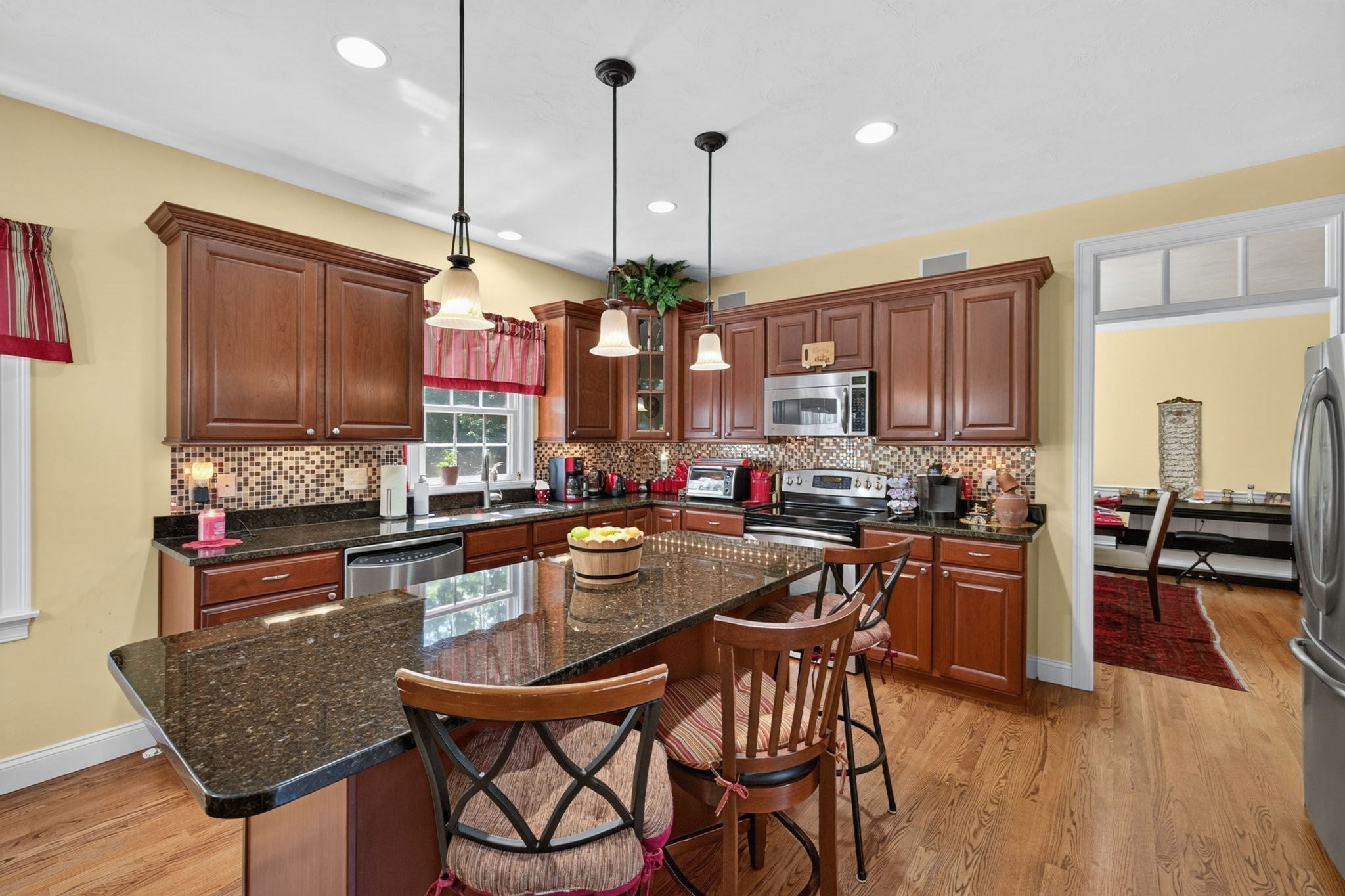 68 Raymond A Sampson Dr, North Attleboro, MA Photo #17