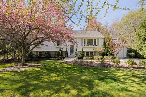 40 Brewster Rd Cohasset MA 02025