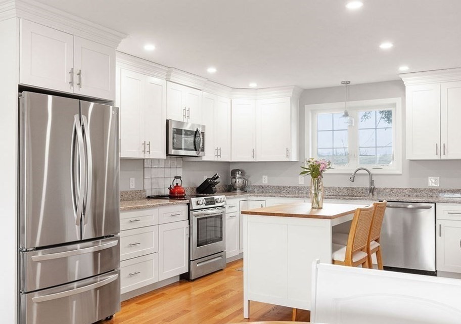 Weymouth, Massachusetts 02190, United States, 2 Bedrooms Bedrooms, ,1 BathroomBathrooms,Residential,Pending,78295 Weymouth, Massachusetts 02190, United States, 2 Bedrooms Bedrooms, ,1 BathroomBathrooms,Residential,Pending,78295