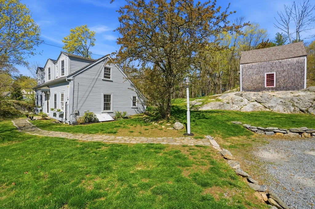 303 Beechwood St