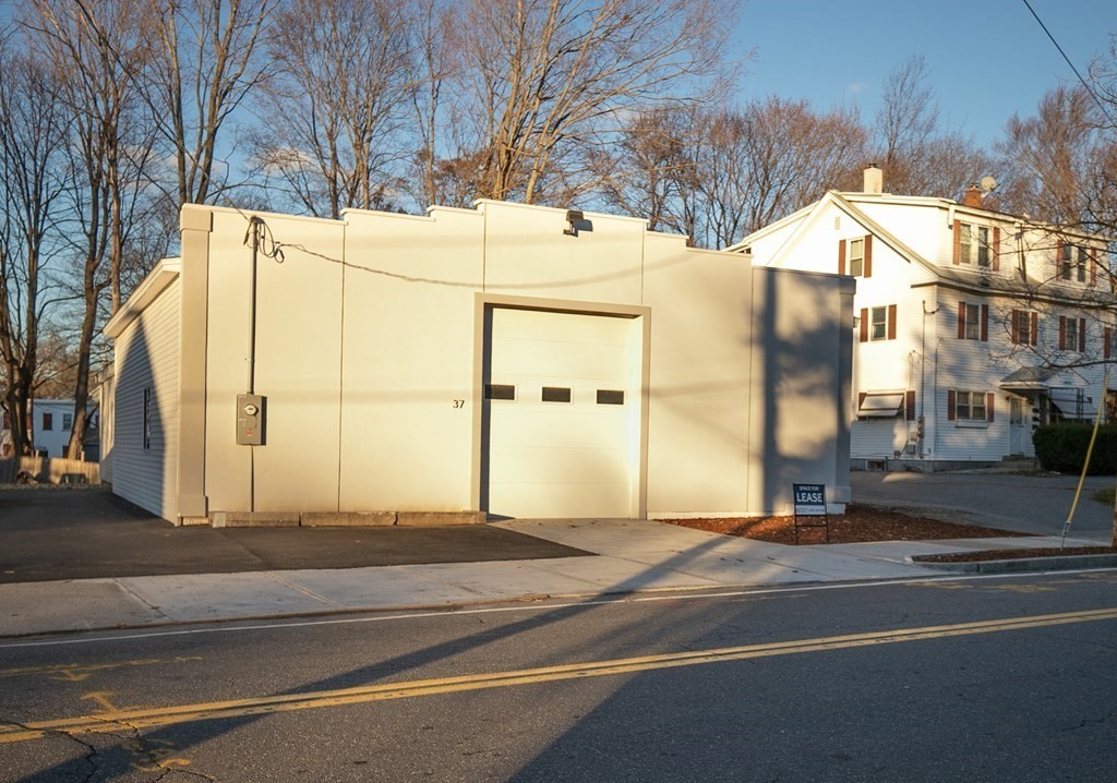 Photo 1 of 10 — 37 Franklin Street, Leominster, MA 01453