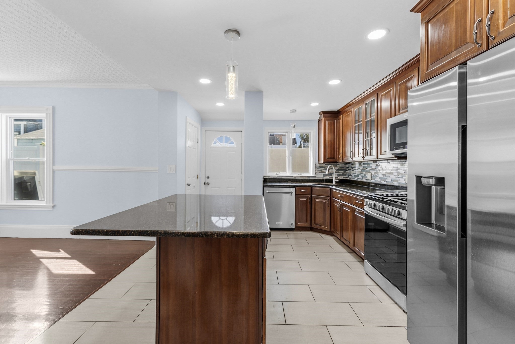 17 Estes St
