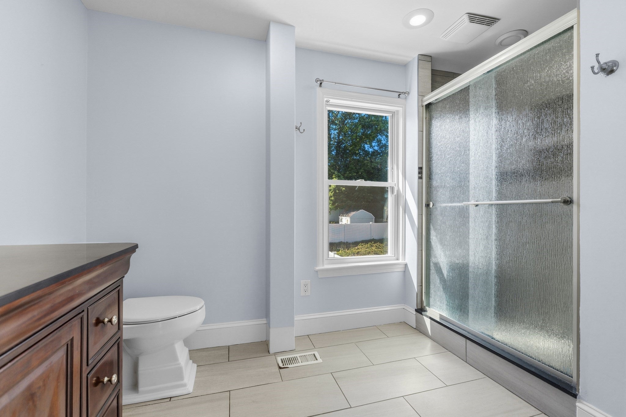 17 Estes St, Everett, MA Photo #17