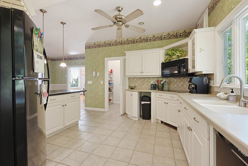 157 Taunton St, Wrentham, MA, 157 Taunton St, Wrentham, MA Photo #9