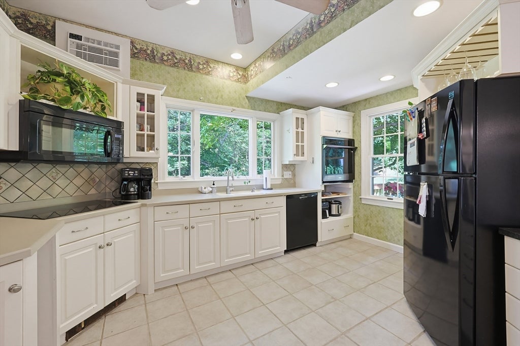 157 Taunton St, Wrentham, MA, 157 Taunton St, Wrentham, MA Photo #10