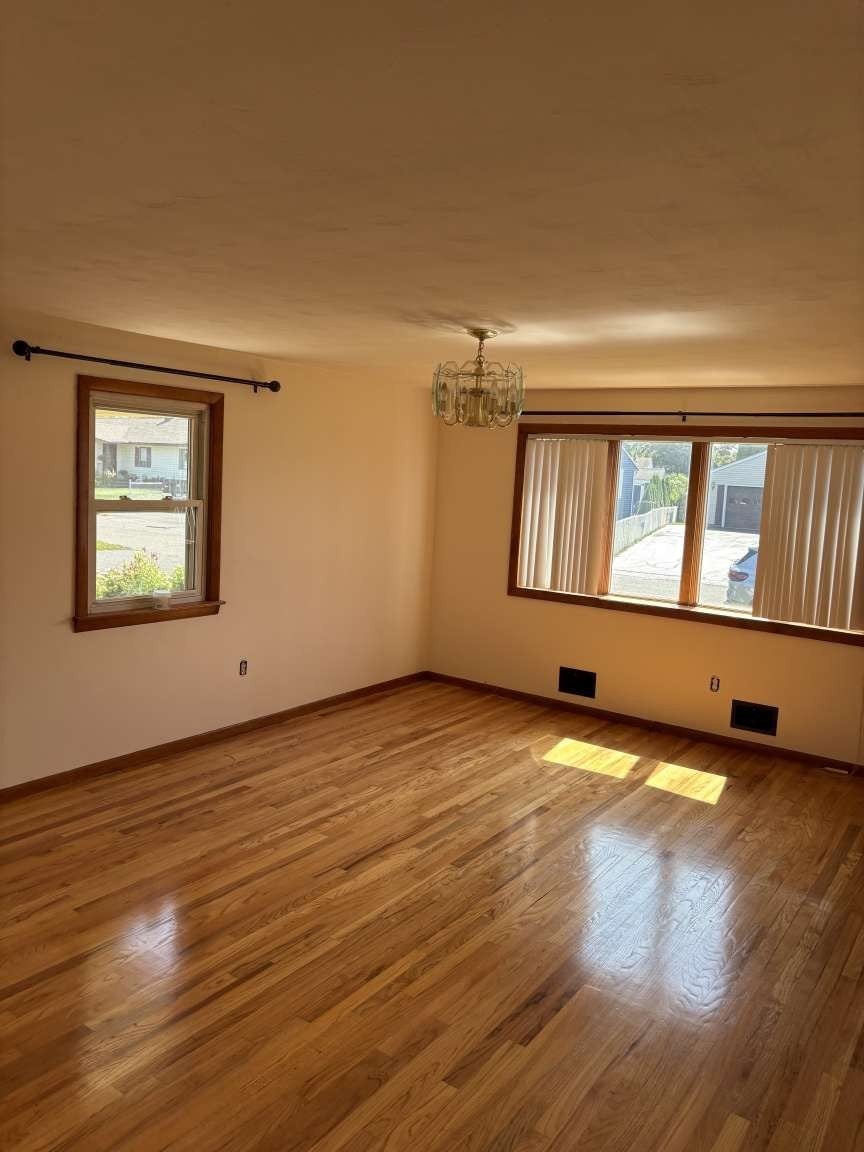 38 Cora Ave, Chicopee, MA Photo #7