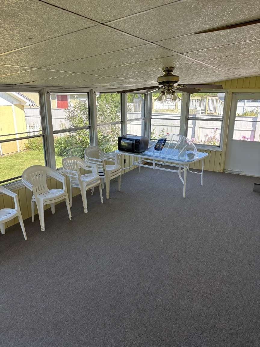 38 Cora Ave, Chicopee, MA Photo #17