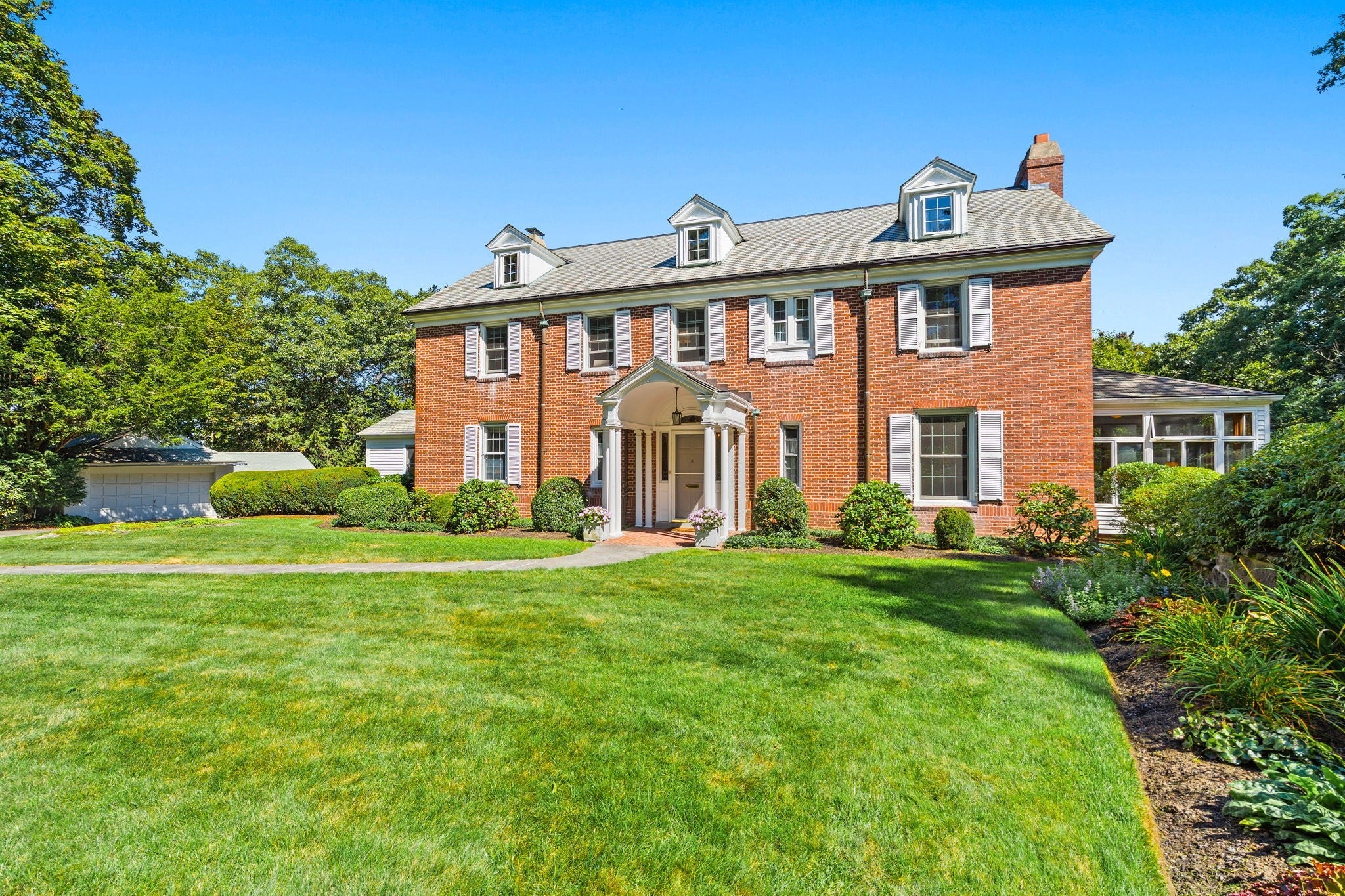 8 Oakmount Circle
