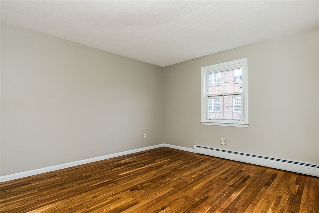 30 Danbury Dr 8