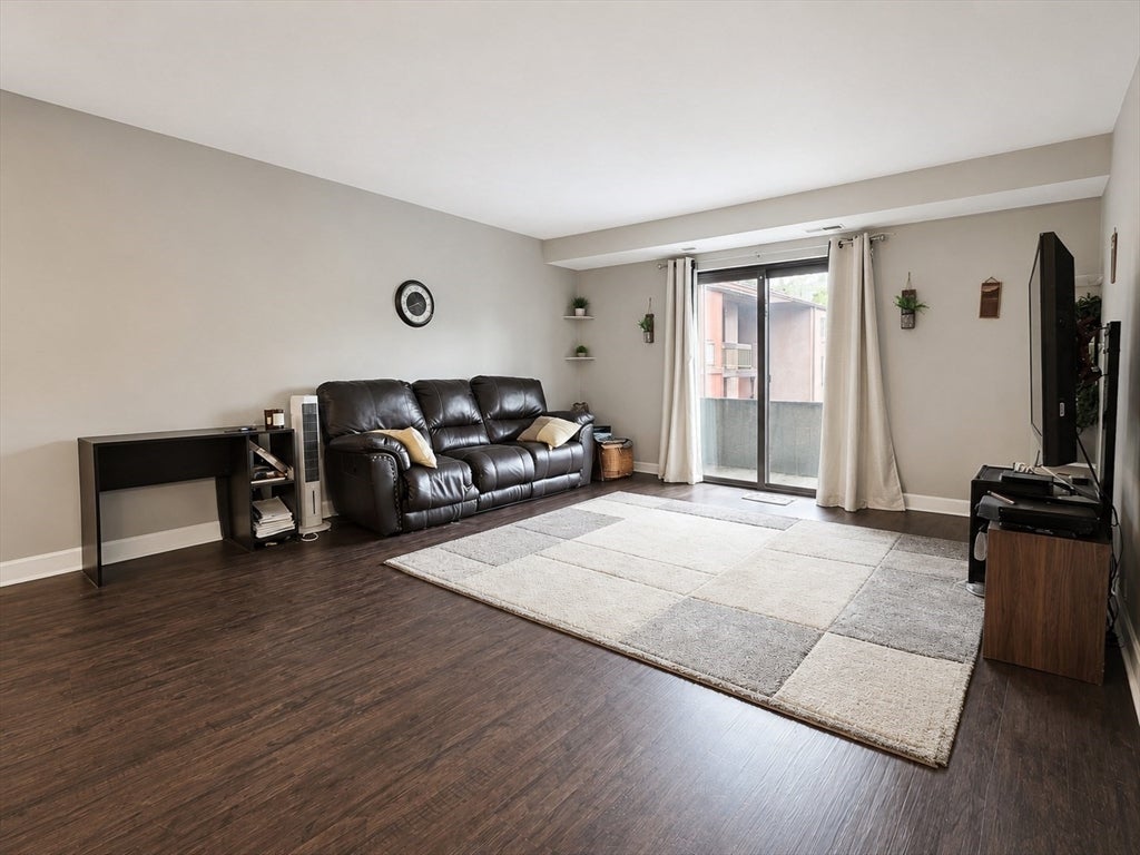 Photo of 170 Highland St, Taunton, MA
