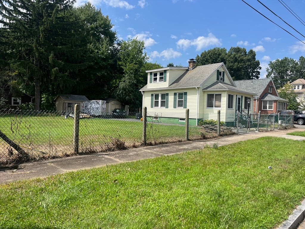 104 Balis St, Springfield, MA Photo #2