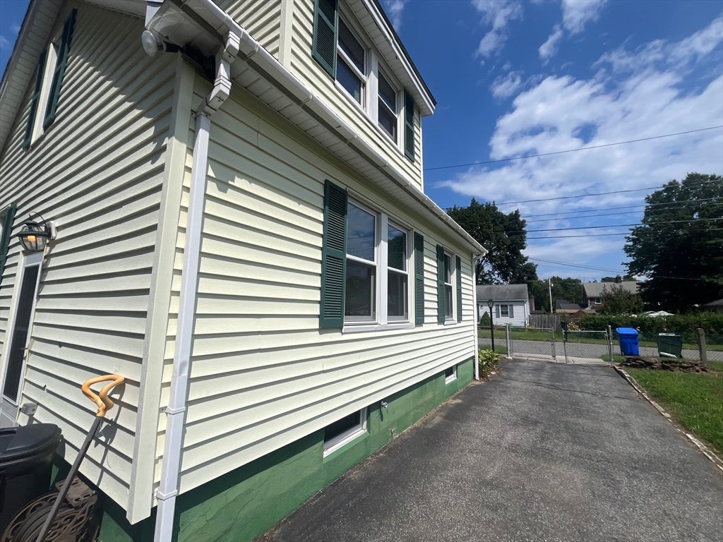 104 Balis St, Springfield, MA Photo #7