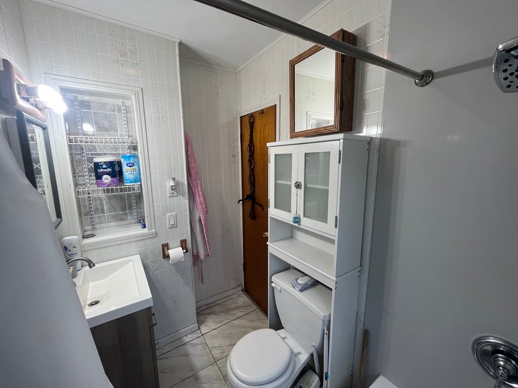 104 Balis St, Springfield, MA Photo #22