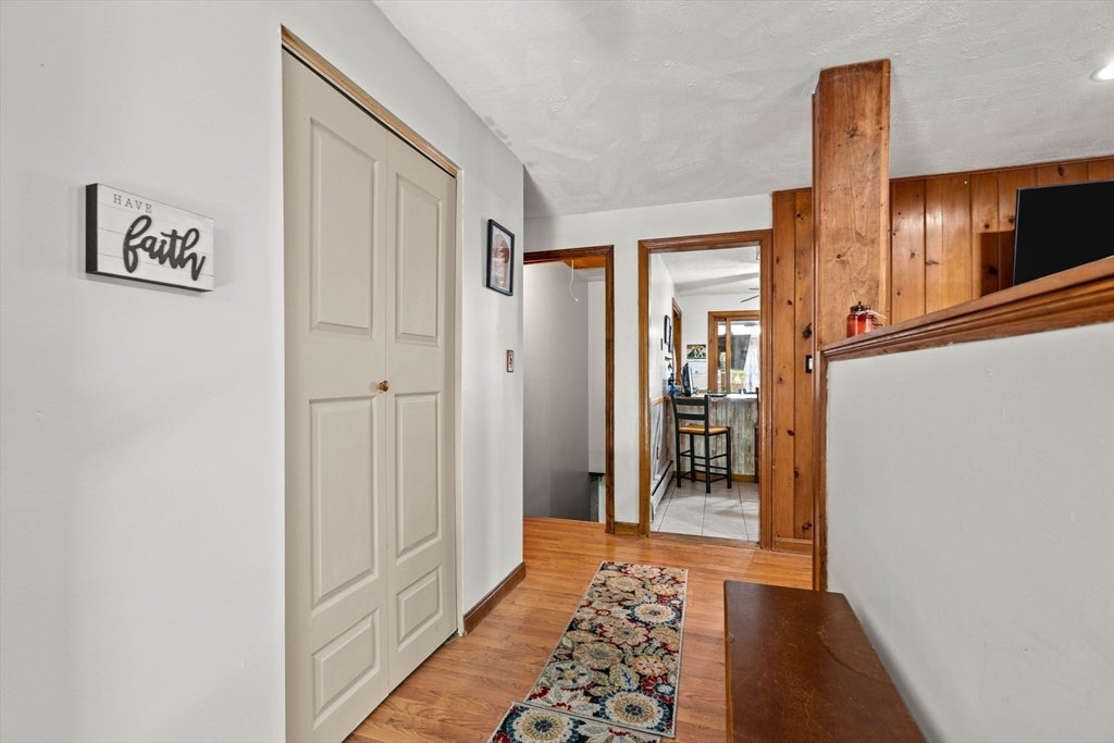 25 Beacon St
