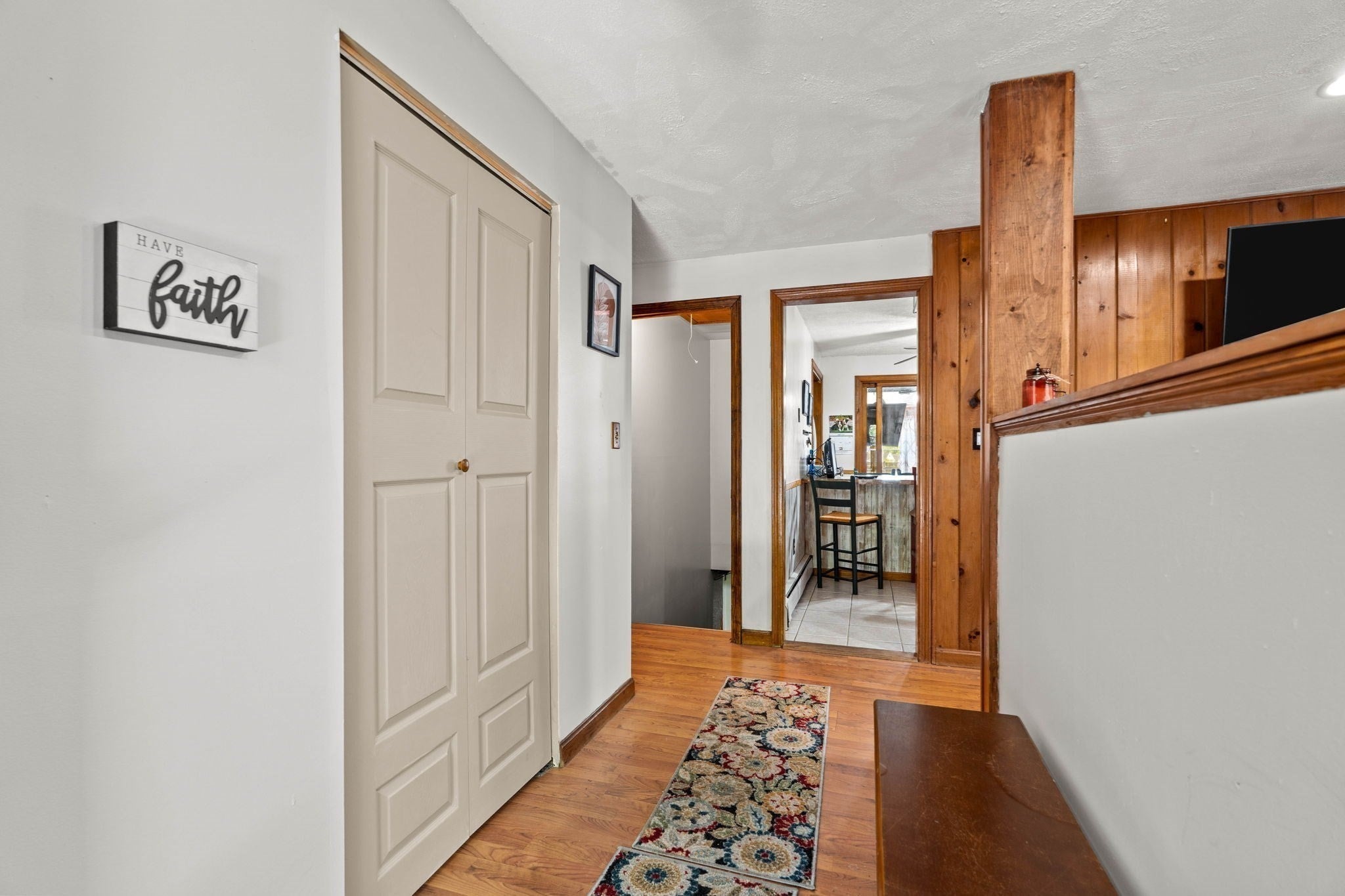 25 Beacon St
