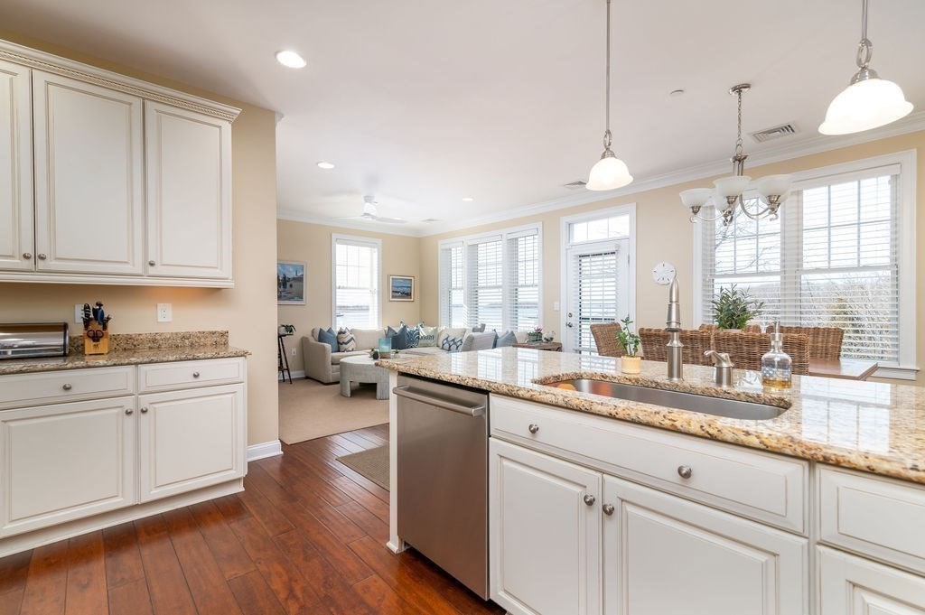 121 Hms Halsted Dr 121