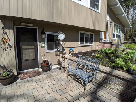 Photo of 40 Barton Drive #40, Sudbury, MA 01776 (MLS # 73527203)