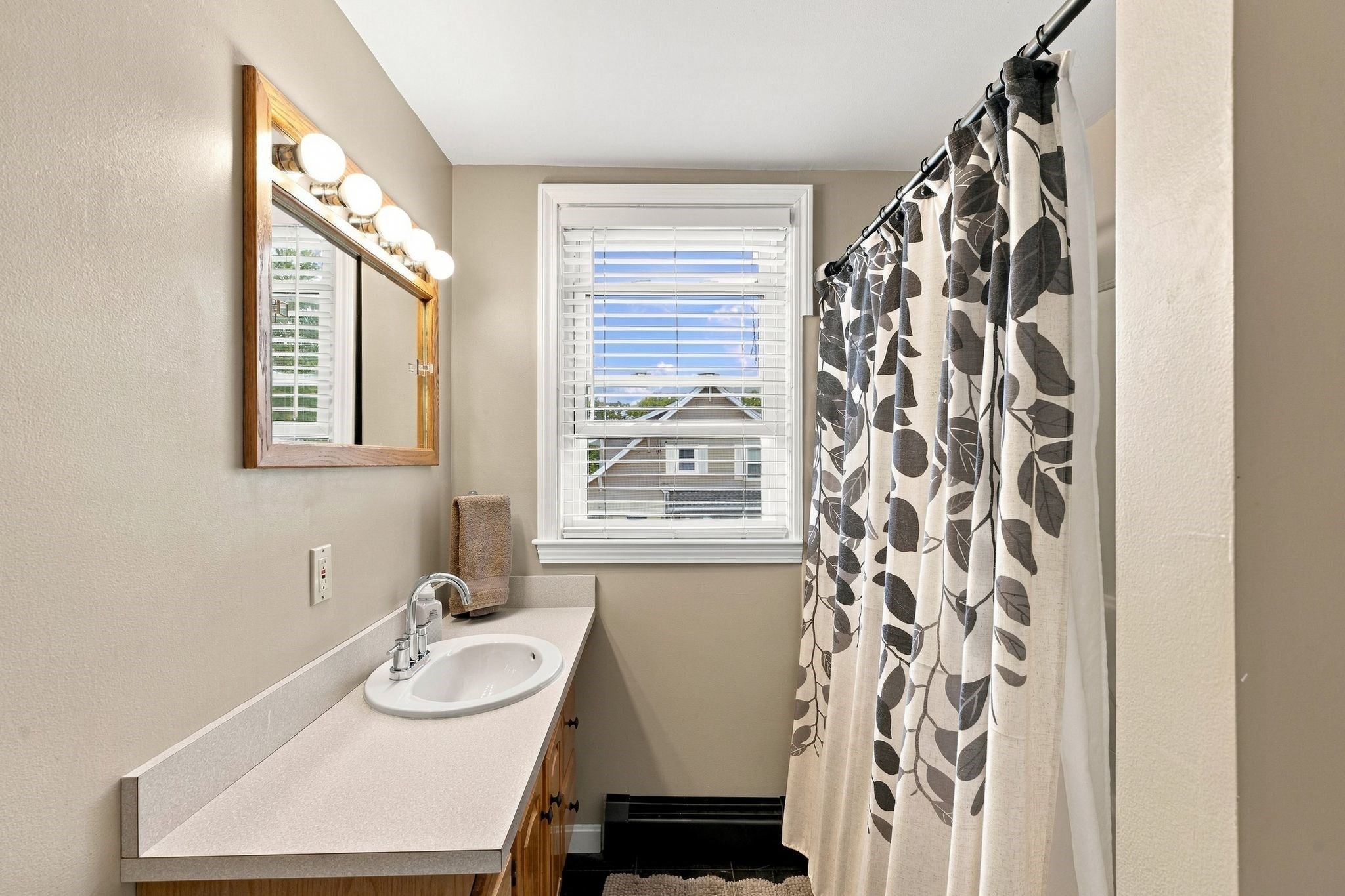 76 Haseltine St, Haverhill, MA, 76 Haseltine St, Haverhill, MA Photo #34