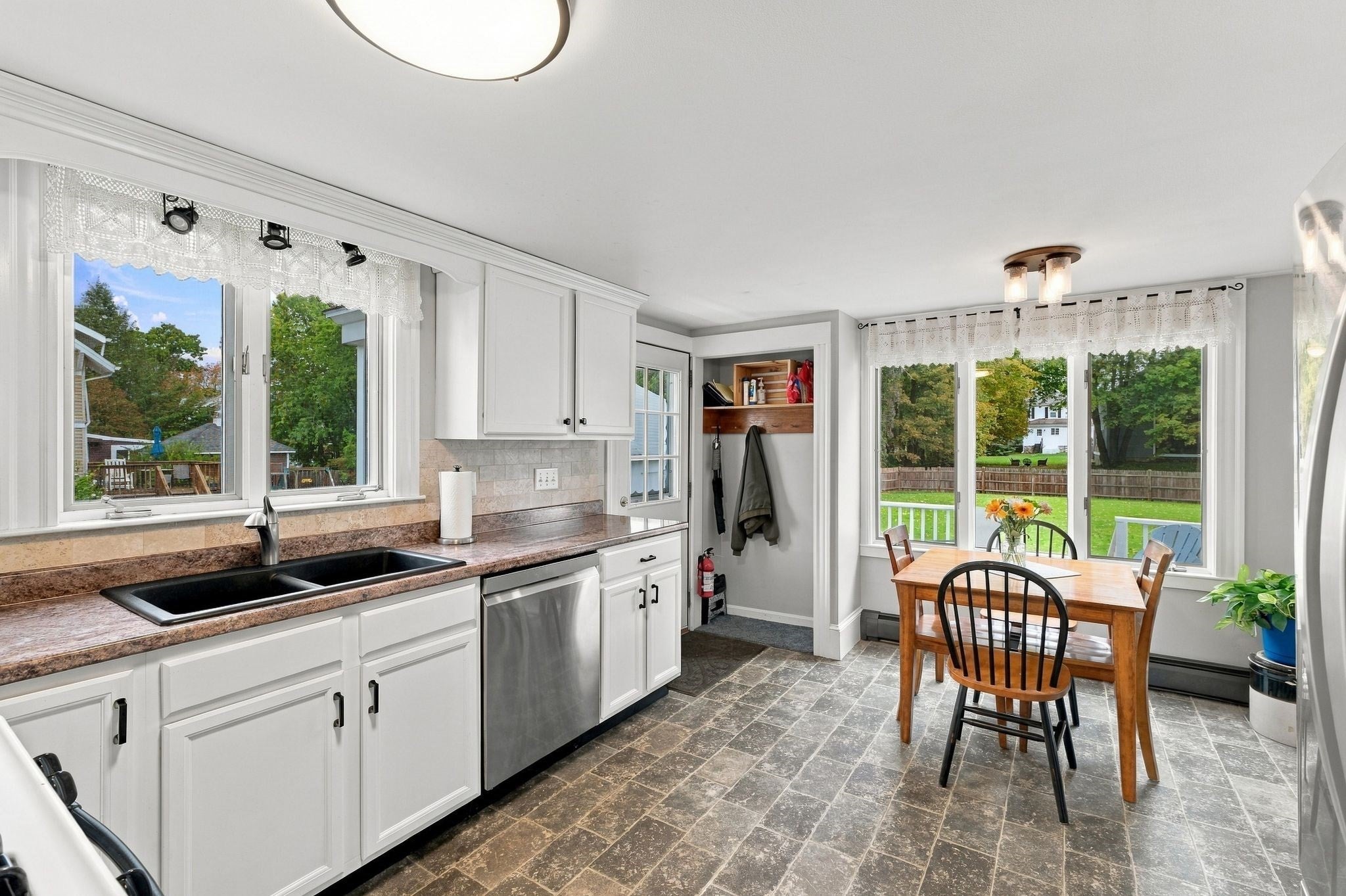 76 Haseltine St, Haverhill, MA, 76 Haseltine St, Haverhill, MA Photo #25