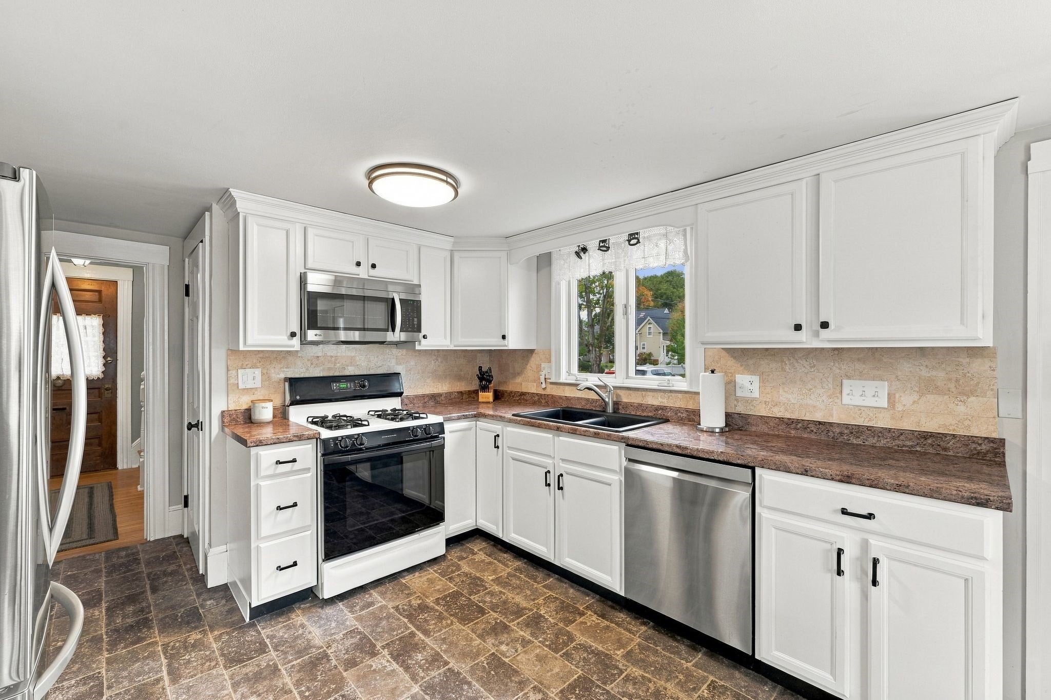 76 Haseltine St, Haverhill, MA, 76 Haseltine St, Haverhill, MA Photo #22