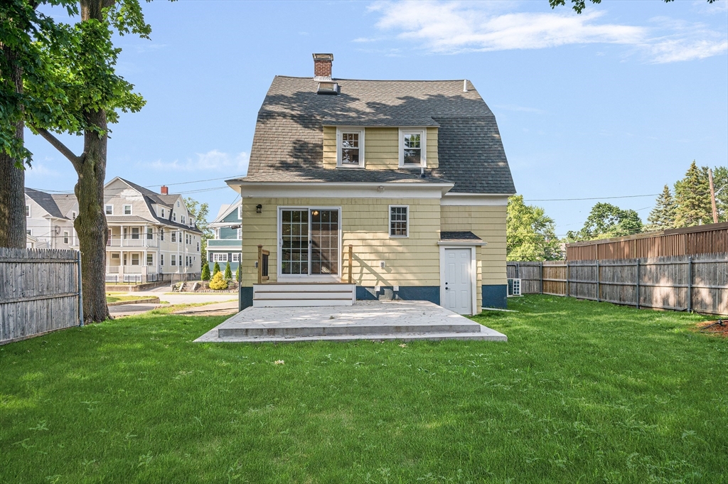 88 Wentworth Ave