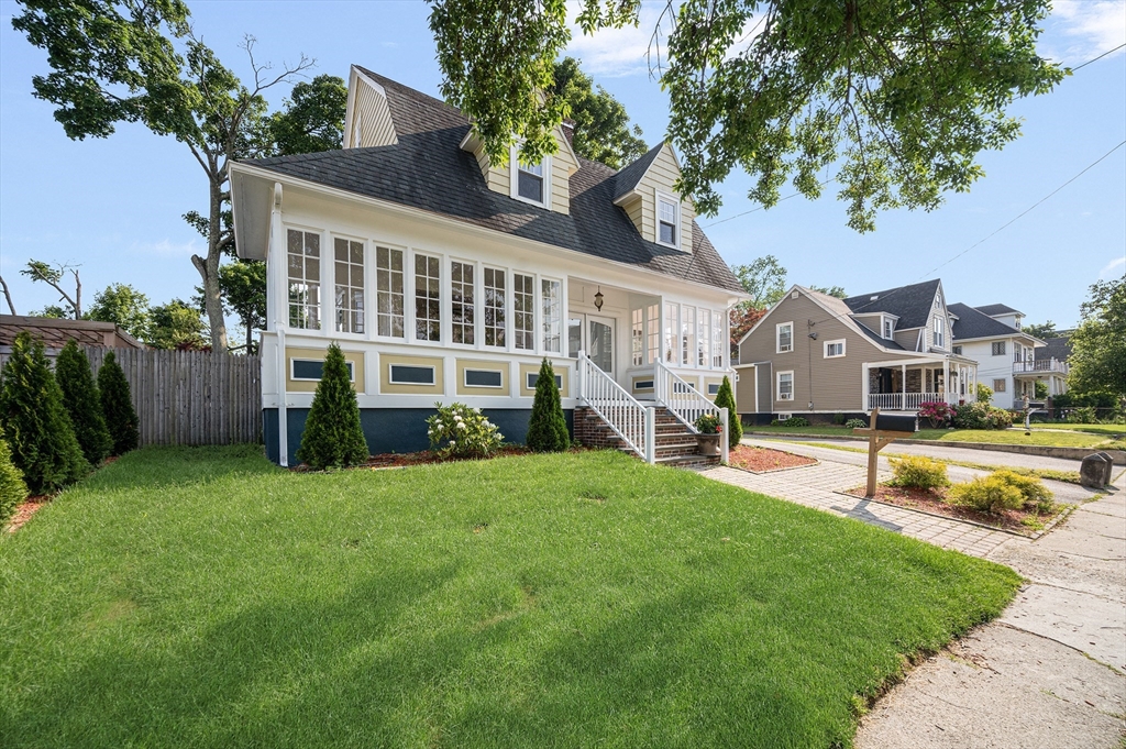 88 Wentworth Ave