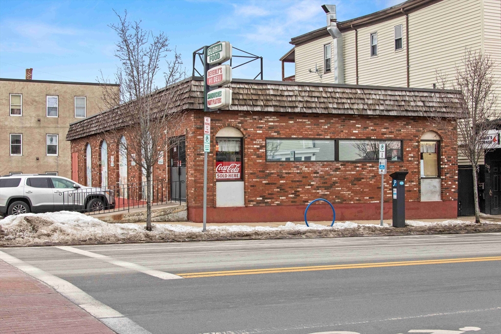 268-272 Rantoul St