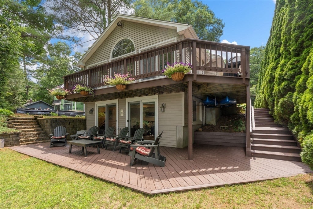 84 S Shore Dr