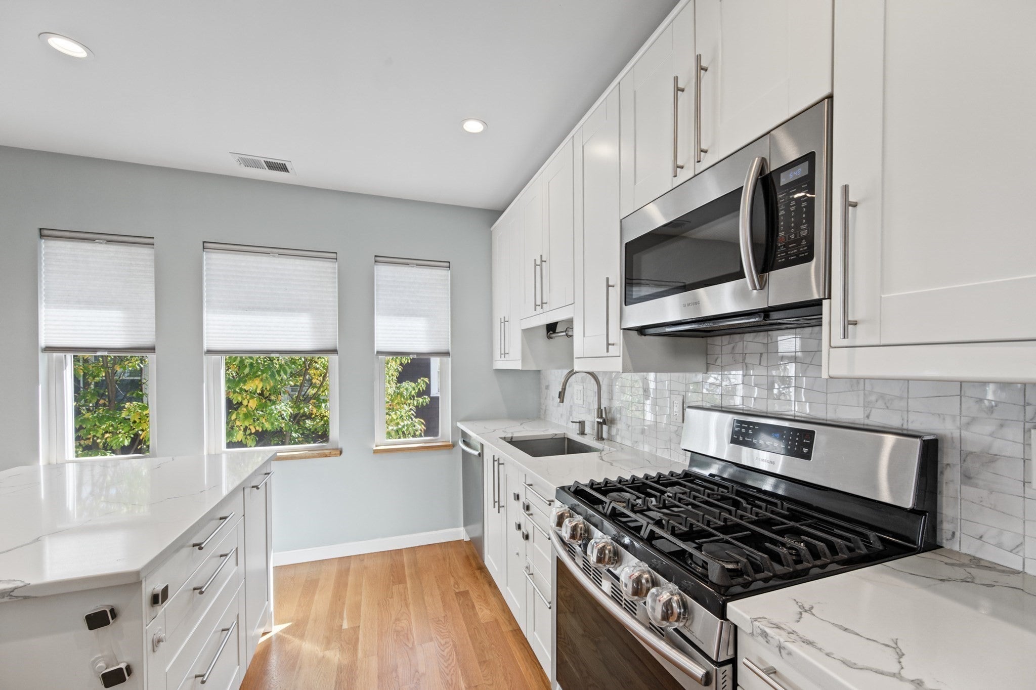 576 Lagrange St #576, Boston, MA, 576 Lagrange St #576, Boston, MA Photo #13