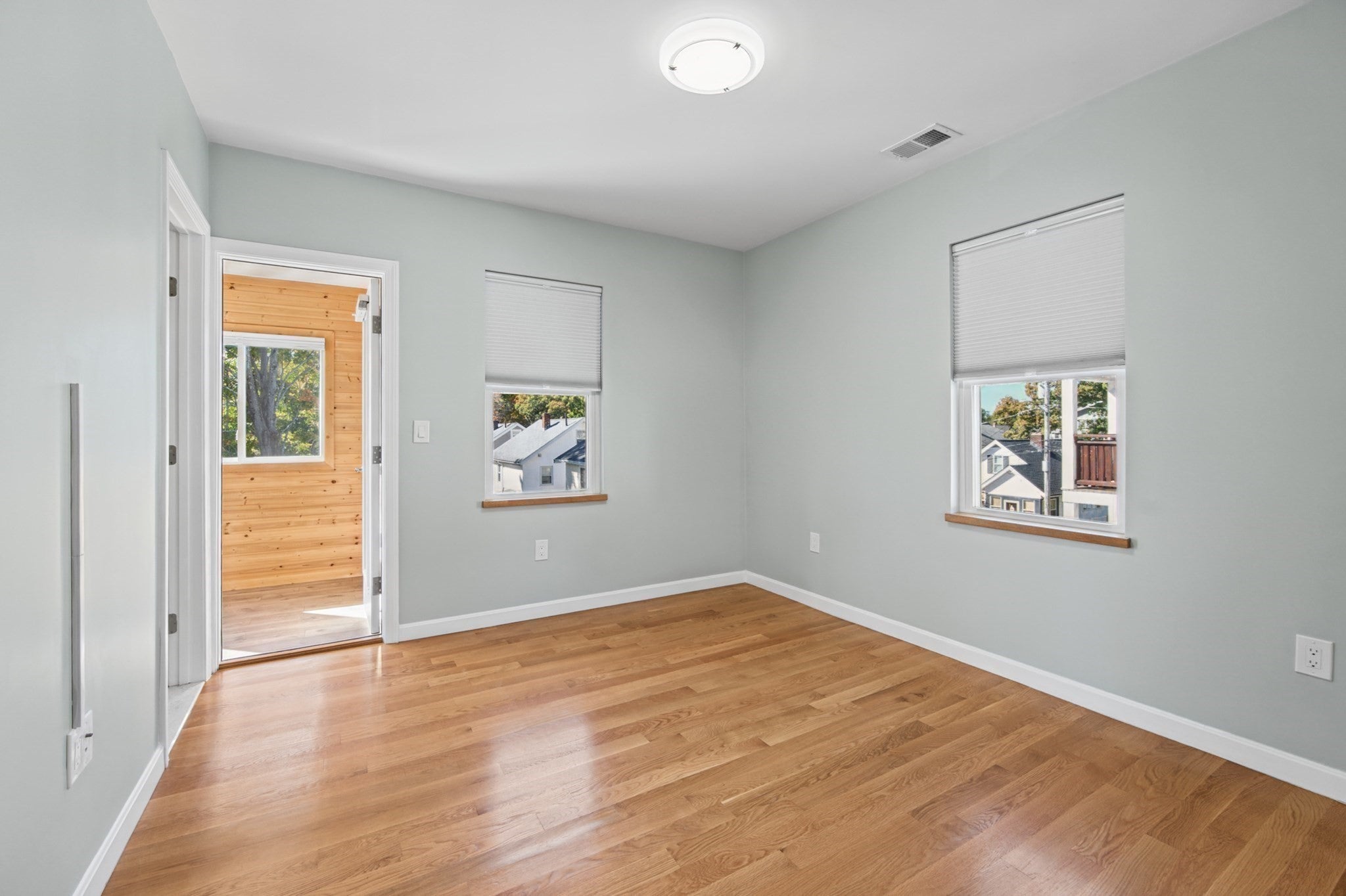 576 Lagrange St #576, Boston, MA, 576 Lagrange St #576, Boston, MA Photo #15