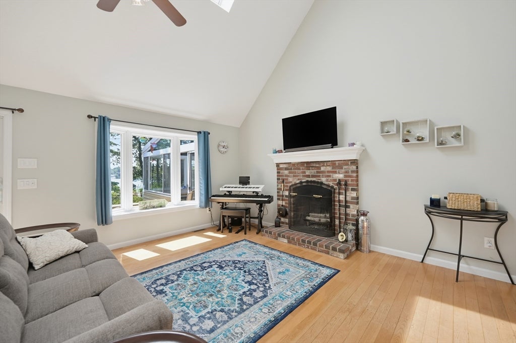 150 Lake Ridge Dr, Taunton, MA Photo #14
