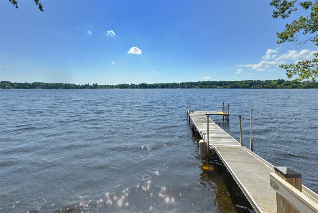 150 Lake Ridge Dr